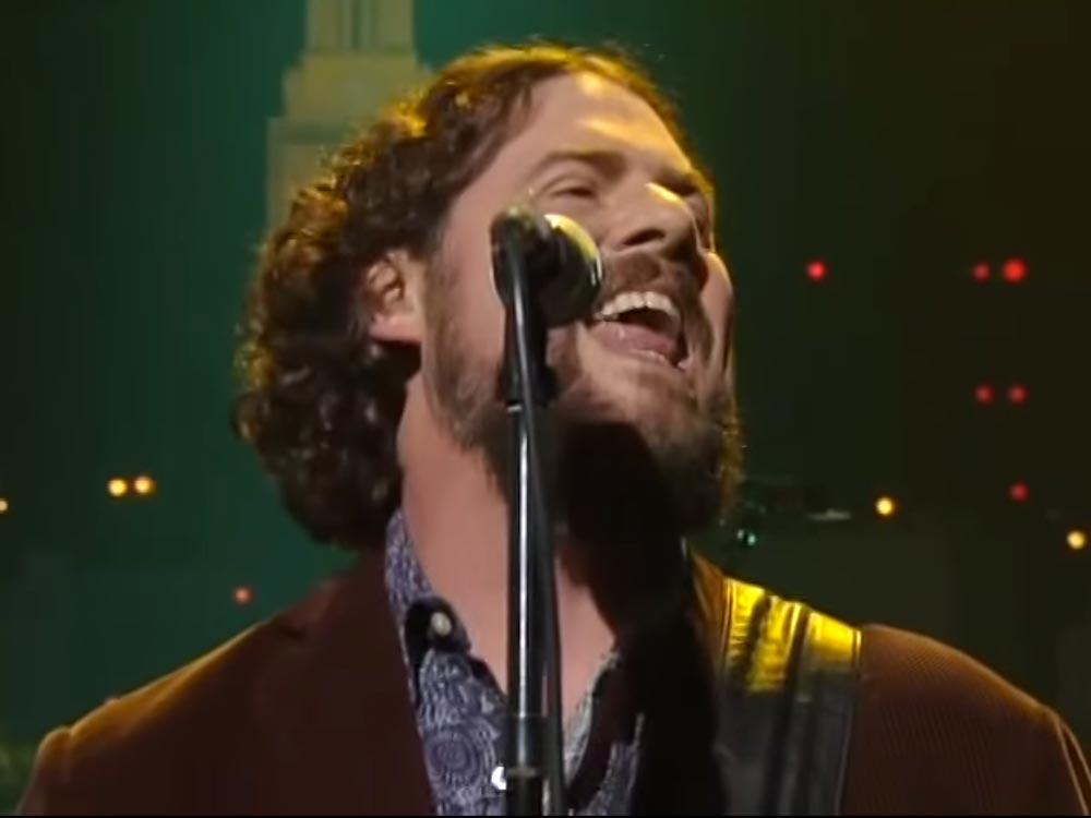 Patterson Hood of Drive-By Truckers sings The Righteous Path on Austin City Limits