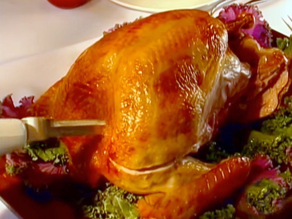 How to carve a turkey: Alton Brown uses an electric knife