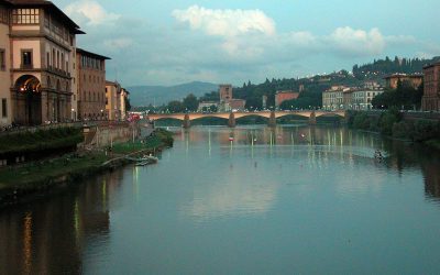Ponte Vecchio view of Arno River at dusk, Florence, Italy