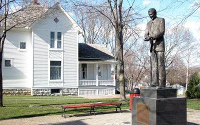 Ronald Reagan statue, Boyhood Home, Dixon, Illinois